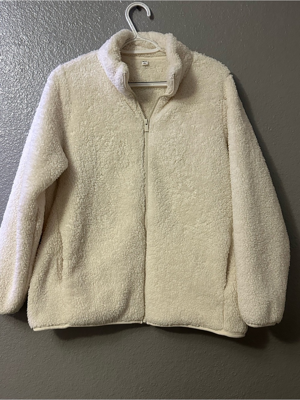 Uniqlo Cream Teddy Sherpa Zip Jacket size L excellent